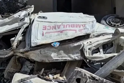 AMBULÂNCIA DESTRUÍDA