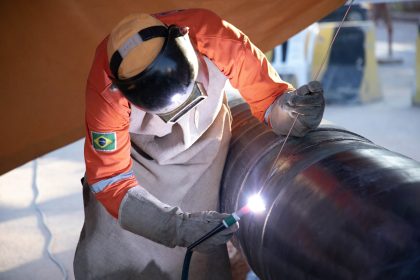 CIGÁS-Processo de soldagem de tubulação segue normas técnicas - Crédito Divulgação Cigás