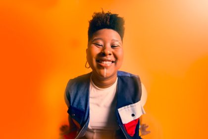 Karen é uma das promessas do R&B e afrobeats contemporâneos produzidos no Norte do país (Foto: Divulgação)