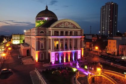 O Teatro Amazonas, tombado como primeiro monumento em Manaus pelo Iphan, acumula uma história de 127 anos (Foto: Divulgação/Secom)