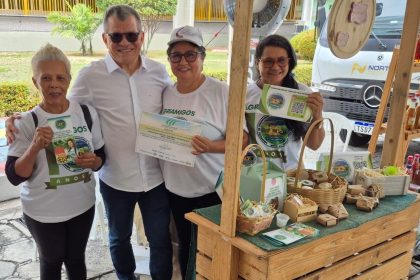Entrega de certificados na Feira do DAS (2)
