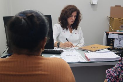 FCecon atendimento Mônica Bandeira Cepcolu Laís Pompeu 1