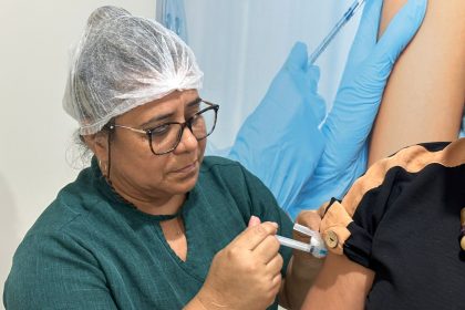 FVS-RCP_Vacinaparatodasasidades_Foto_MairaPessoa