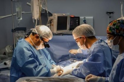 Hospital Delphina Aziz realiza cinco transplantes renais em menos de 24 horas e consolida referência em alta complexidade no Amazonas - Foto Divugação - CHHZN (2)