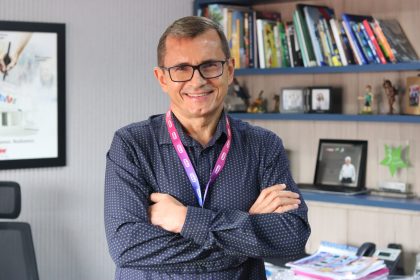 Antônio Azevedo assumiu a presidência do grupo no lugar do pai, o fundador José Azevedo