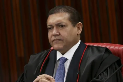 NUNES