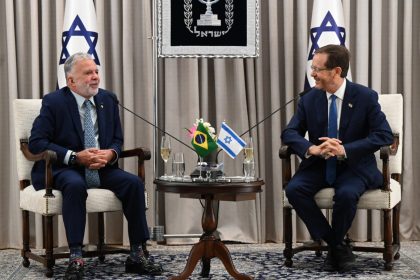 Novo_embaixador_do_Brasil_em_Israel