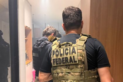 PF OPERAÇÃO LA MÁQUINA