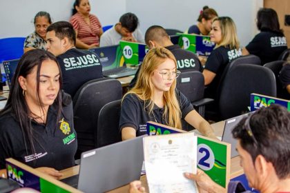 Parceria Amazonprev e Sejusc atendimentos para aposentados e pensionistas nas unidades móveis do PAC_Foto_Lincoln_Ferreira_Sejusc