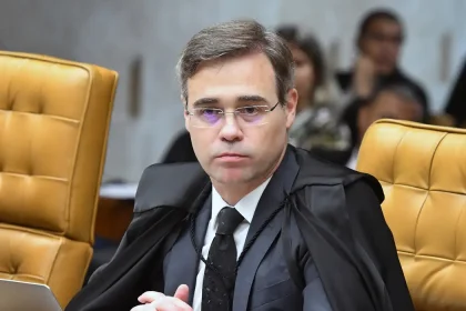 andré mendonça