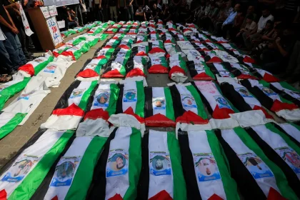 enterro coletivo gaza