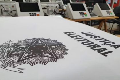 justica eleitoral urnas