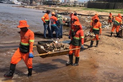 lixo rio Negro (3)