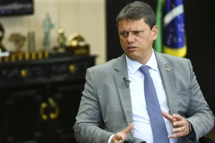 ministro-infraestrutura_mcamgo_abr_201220211818-4