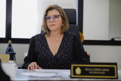 nelia-caminha