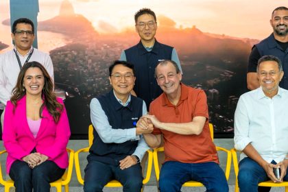 omar aziz visita samsung