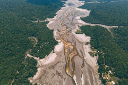 seca-no-rio-negro-amazonas-1-1024x754