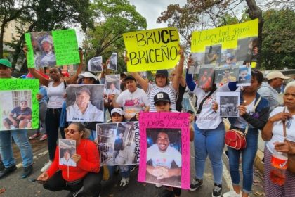 venezuelanos-eua-deportados-750x536