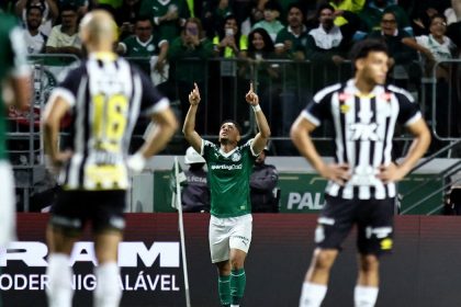 vitor roque
